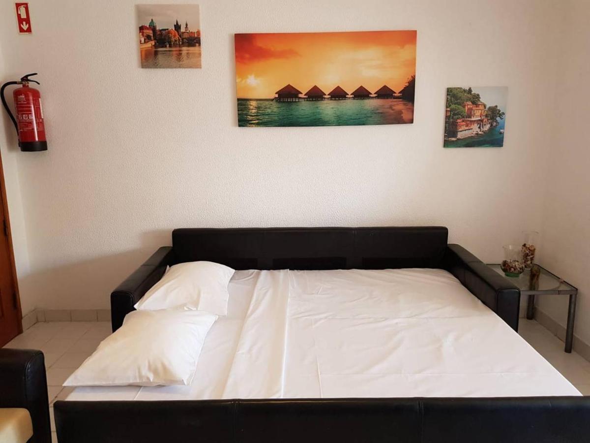 Apartamento T1 Com Piscina, Em Montechoro, Albufeira, Algarve Apartment ภายนอก รูปภาพ