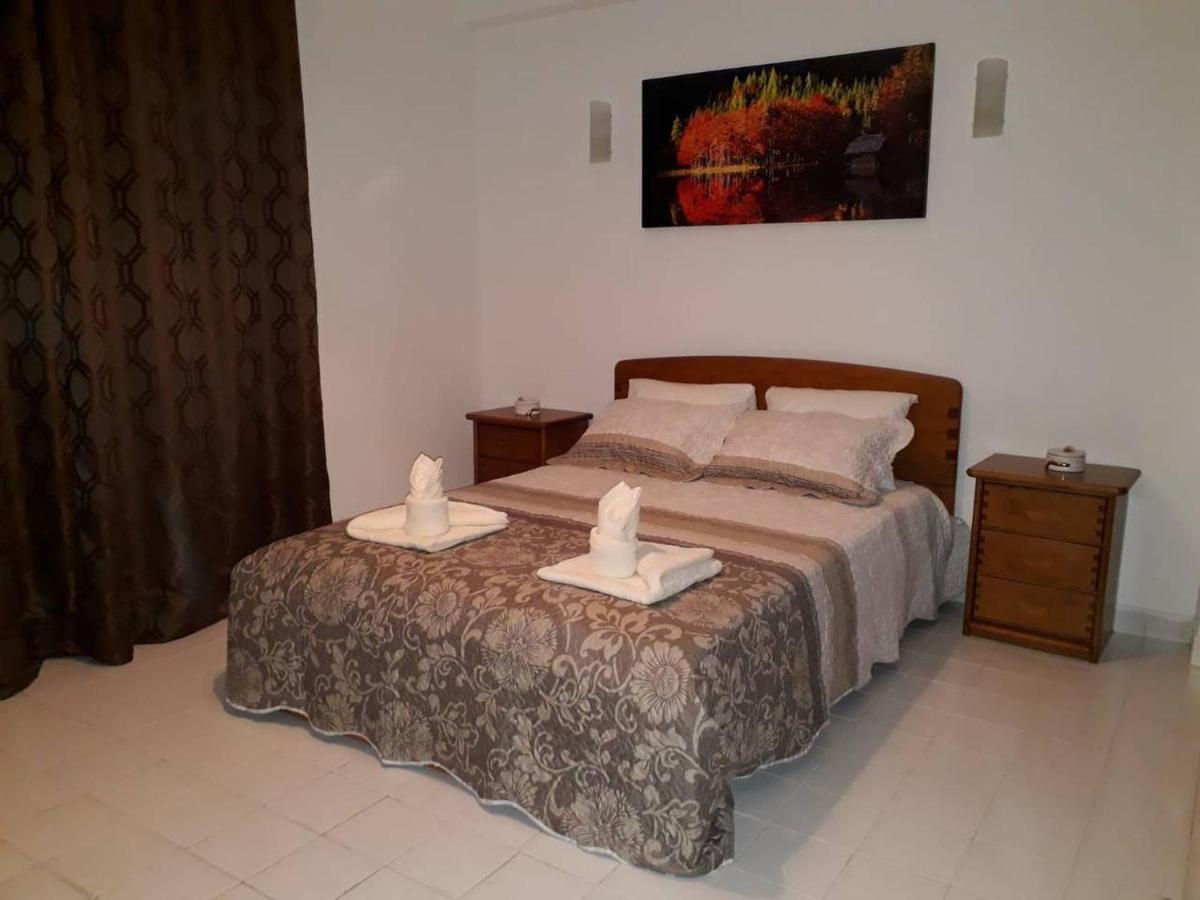 Apartamento T1 Com Piscina, Em Montechoro, Albufeira, Algarve Apartment ภายนอก รูปภาพ